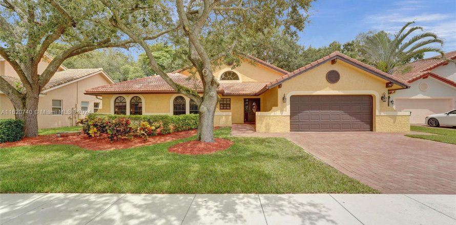 Villa ou maison à Davie, Floride 4 chambres, 185.99 m2 № 1241595