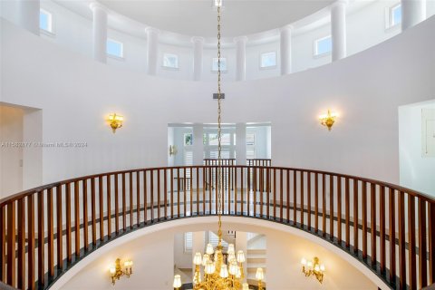 Casa en venta en Coral Gables, Florida, 7 dormitorios, 895.58 m2 № 1170470 - foto 9