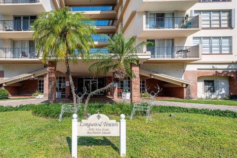 Condo in Bay Harbor Islands, Florida, 1 bedroom  № 1170509 - photo 8