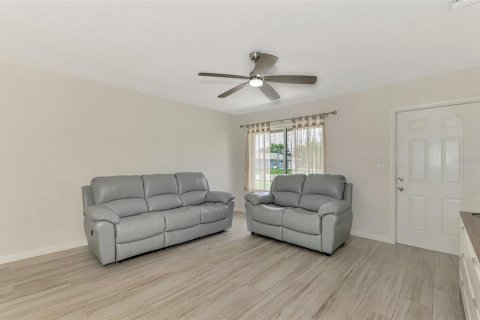 Casa en venta en North Port, Florida, 2 dormitorios, 84.73 m2 № 1339739 - foto 4