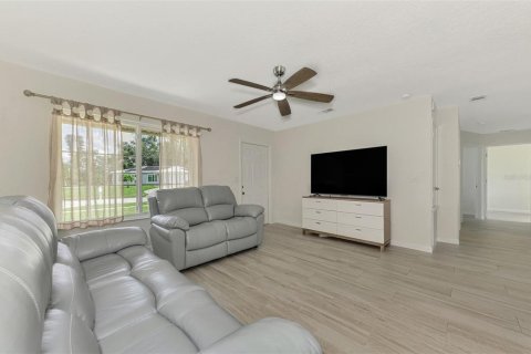 Villa ou maison à vendre à North Port, Floride: 2 chambres, 84.73 m2 № 1339739 - photo 5