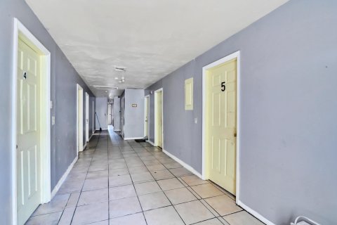 Купить виллу или дом в Ривьера-Бич, Флорида 9 спален, 189.52м2, № 1038118 - фото 13