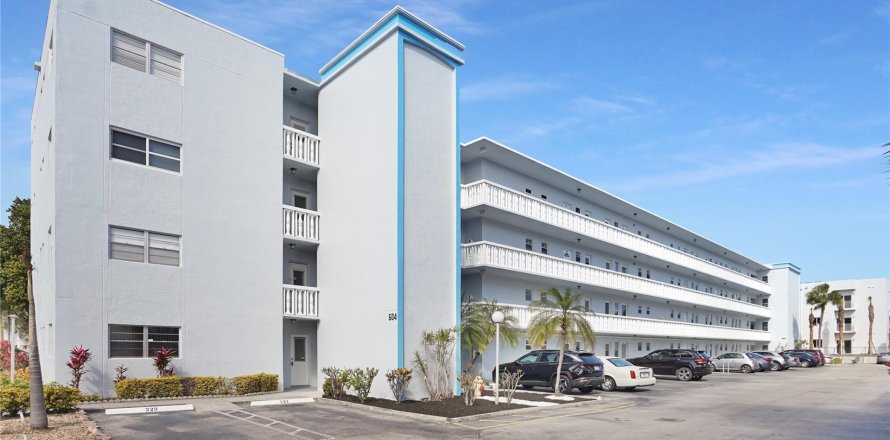 Condo in Dania Beach, Florida, 1 bedroom  № 1038075