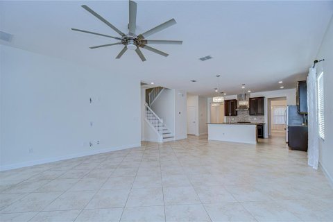 House in Tampa, Florida 6 bedrooms, 357.21 sq.m. № 1377812 - photo 16