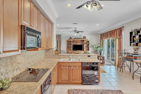 Casa en venta en Miramar, Florida, 4 dormitorios, 261.8 m2 № 1028885 - foto 21