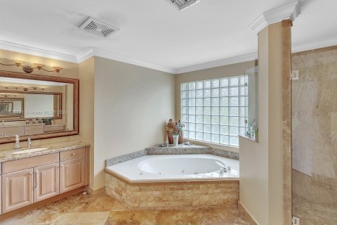 Casa en venta en Miramar, Florida, 4 dormitorios, 261.8 m2 № 1028885 - foto 29