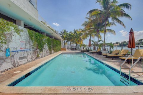 Condominio en venta en Miami Beach, Florida, 49.05 m2 № 1074393 - foto 15