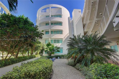 Condominio en venta en Miami Beach, Florida, 49.05 m2 № 1074393 - foto 18