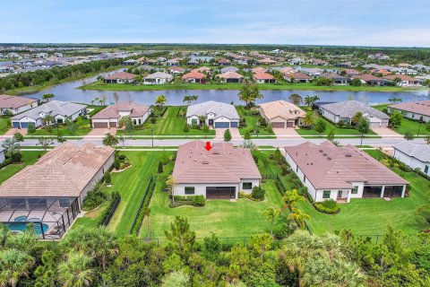 Villa ou maison à vendre à Palm Beach Gardens, Floride: 3 chambres, 233.28 m2 № 1081582 - photo 1