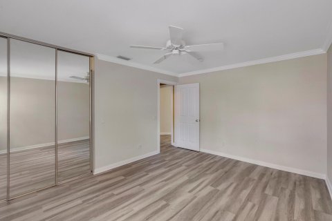 House in Palm Beach Gardens, Florida 2 bedrooms, 141.68 sq.m. № 1224898 - photo 11