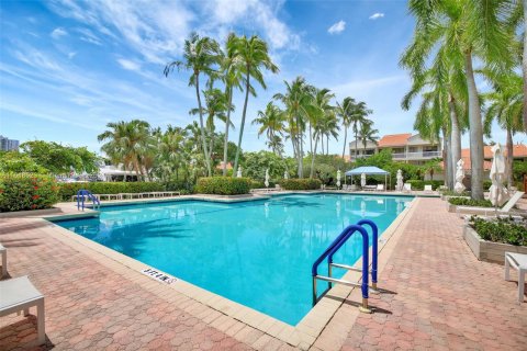 Condo in Aventura, Florida, 2 bedrooms  № 1331282 - photo 29