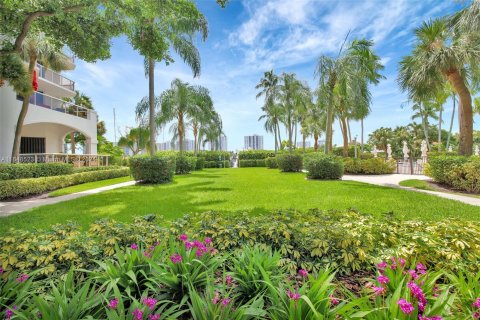 Condo in Aventura, Florida, 2 bedrooms  № 1331282 - photo 28