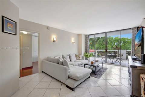 Condo in Aventura, Florida, 2 bedrooms  № 1331282 - photo 2