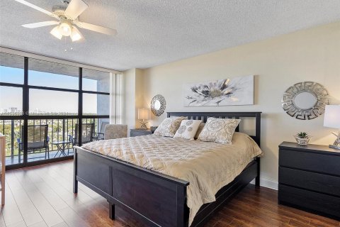Copropriété à vendre à Hallandale Beach, Floride: 2 chambres, 99.87 m2 № 1035322 - photo 12