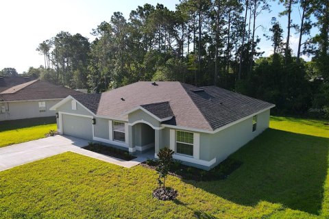 Villa ou maison à louer à Palm Coast, Floride: 4 chambres, 165.46 m2 № 1341068 - photo 3