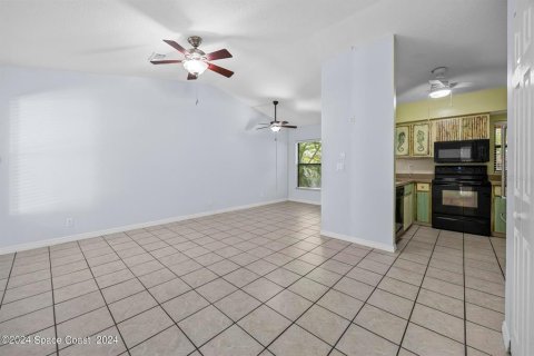 Villa ou maison à vendre à Cape Canaveral, Floride: 2 chambres, 83.05 m2 № 1341008 - photo 3