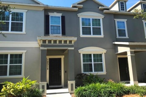 Townhouse in Windermere, Florida 3 bedrooms, 130.62 sq.m. № 1341067 - photo 1