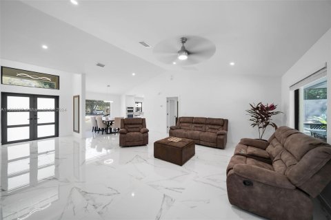Casa en venta en LaBelle, Florida, 3 dormitorios № 1033460 - foto 20