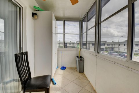 Copropriété à vendre à Delray Beach, Floride: 2 chambres, 85.47 m2 № 1065640 - photo 25