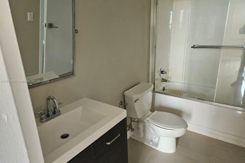 Copropriété à vendre à North Miami, Floride: 2 chambres, 97.55 m2 № 1404734 - photo 26