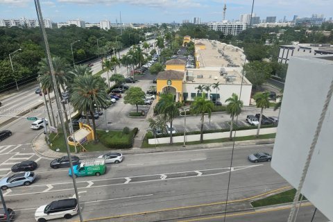 Condominio en venta en North Miami, Florida, 2 dormitorios, 97.55 m2 № 1404734 - foto 20