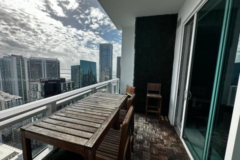 Condo in Miami, Florida, 1 bedroom  № 1404737 - photo 1