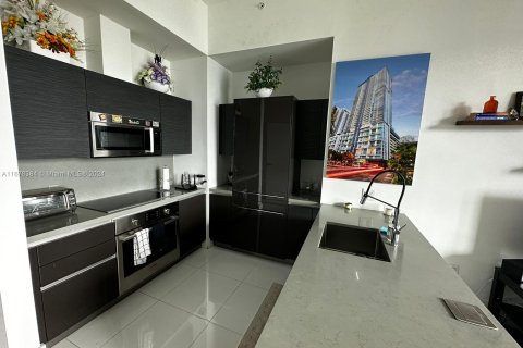 Condominio en venta en Miami, Florida, 1 dormitorio, 77.11 m2 № 1404737 - foto 16