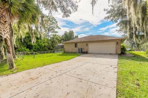 Villa ou maison à vendre à Edgewater, Floride: 3 chambres, 141.03 m2 № 1397271 - photo 3