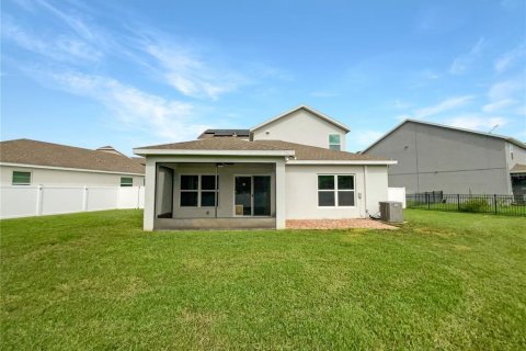 House in Winter Garden, Florida 4 bedrooms, 227.52 sq.m. № 1397299 - photo 8