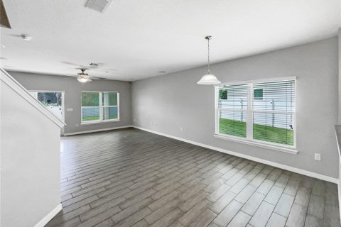 House in Winter Garden, Florida 4 bedrooms, 227.52 sq.m. № 1397299 - photo 3