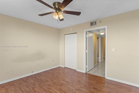 Copropriété à vendre à Fort Lauderdale, Floride: 2 chambres, 100.61 m2 № 1056676 - photo 14