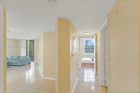 Copropriété à vendre à Fort Lauderdale, Floride: 2 chambres, 100.61 m2 № 1056676 - photo 28