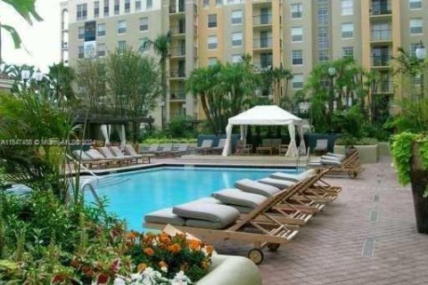 Condo in Fort Lauderdale, Florida, 2 bedrooms  № 1056676 - photo 6