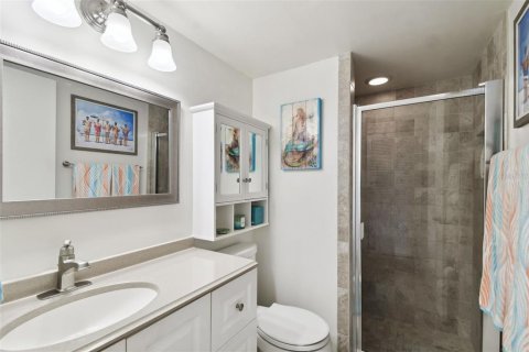 Condo in South Pasadena, Florida, 1 bedroom  № 1352491 - photo 10