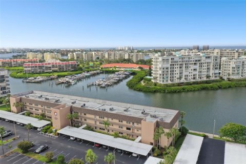 Condominio en venta en South Pasadena, Florida, 1 dormitorio, 55.74 m2 № 1352491 - foto 2