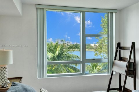 Copropriété à vendre à Sunrise, Floride: 2 chambres, 108.23 m2 № 1050929 - photo 21