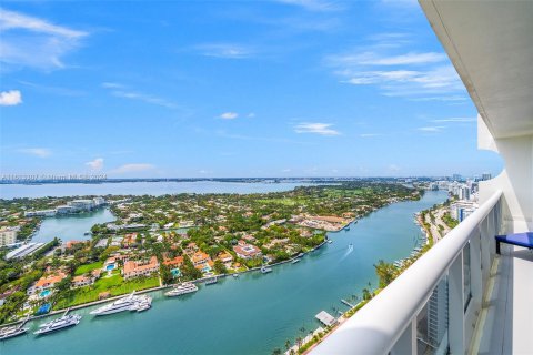 Condo in Miami Beach, Florida, 1 bedroom  № 1235392 - photo 12