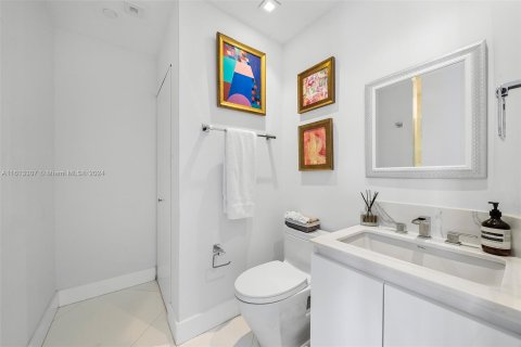 Copropriété à vendre à Miami Beach, Floride: 1 chambre, 107.77 m2 № 1235392 - photo 23