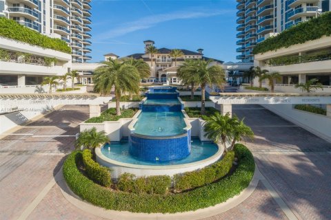 Condo in Miami Beach, Florida, 1 bedroom  № 1235392 - photo 30