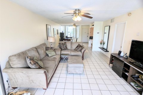 Copropriété à vendre à Lauderhill, Floride: 2 chambres, 110 m2 № 1047848 - photo 19