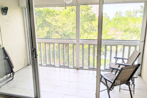 Copropriété à vendre à Lauderhill, Floride: 2 chambres, 110 m2 № 1047848 - photo 9