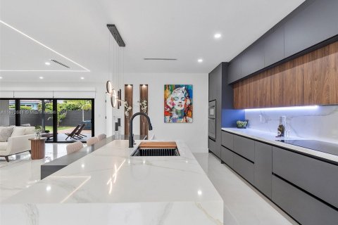 Casa en venta en Miami Beach, Florida, 4 dormitorios, 198.44 m2 № 1396912 - foto 28