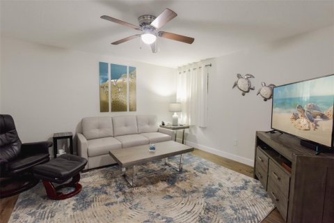 Condo in Punta Gorda, Florida, 2 bedrooms  № 1243638 - photo 23