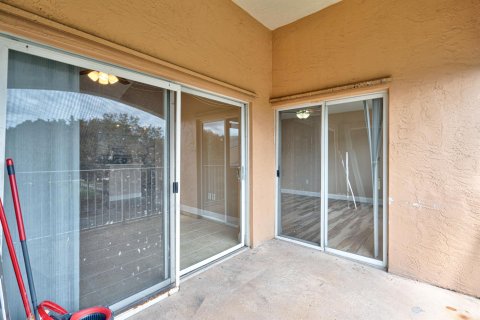 Condo in Coconut Creek, Florida, 2 bedrooms  № 1056894 - photo 7