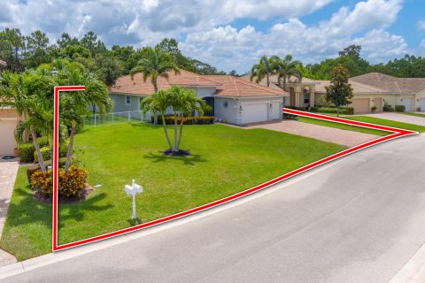 Villa ou maison à vendre à Stuart, Floride: 4 chambres, 224.36 m2 № 1226913 - photo 11