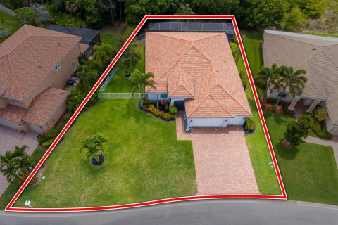 Villa ou maison à vendre à Stuart, Floride: 4 chambres, 224.36 m2 № 1226913 - photo 2