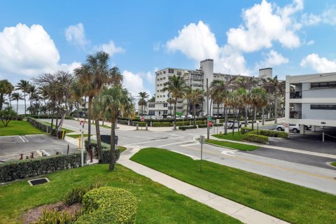 Condo in Deerfield Beach, Florida, 1 bedroom  № 1065458 - photo 9