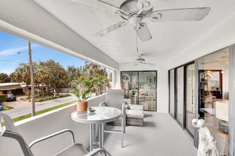 Condo in Deerfield Beach, Florida, 1 bedroom  № 1065458 - photo 11