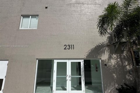 Снять в аренду квартиру в Майами, Флорида 2 спальни, 102.75м2, № 1072932 - фото 13