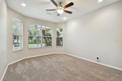 House in Wesley Chapel, Florida 3 bedrooms, 241.17 sq.m. № 1388376 - photo 20